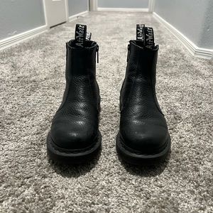 Dr. Martens 2976 Women’s Leather Zipper Chelsea Boots